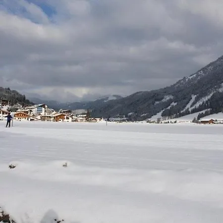Bed & Breakfast Der Tiroler 3*