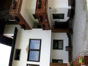 Bed & Breakfast Der Tiroler Ахенкирьх