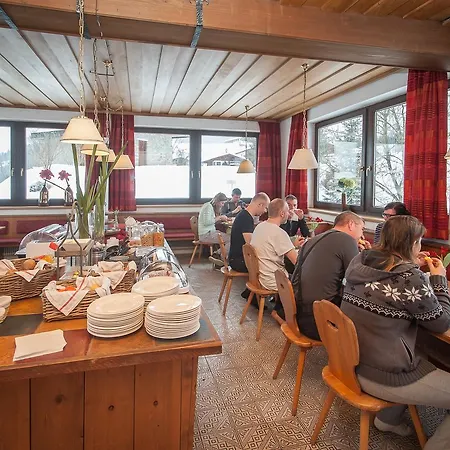 Bed & Breakfast Der Tiroler 3* Ахенкирьх
