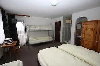 Bed & Breakfast Der Tiroler 3*